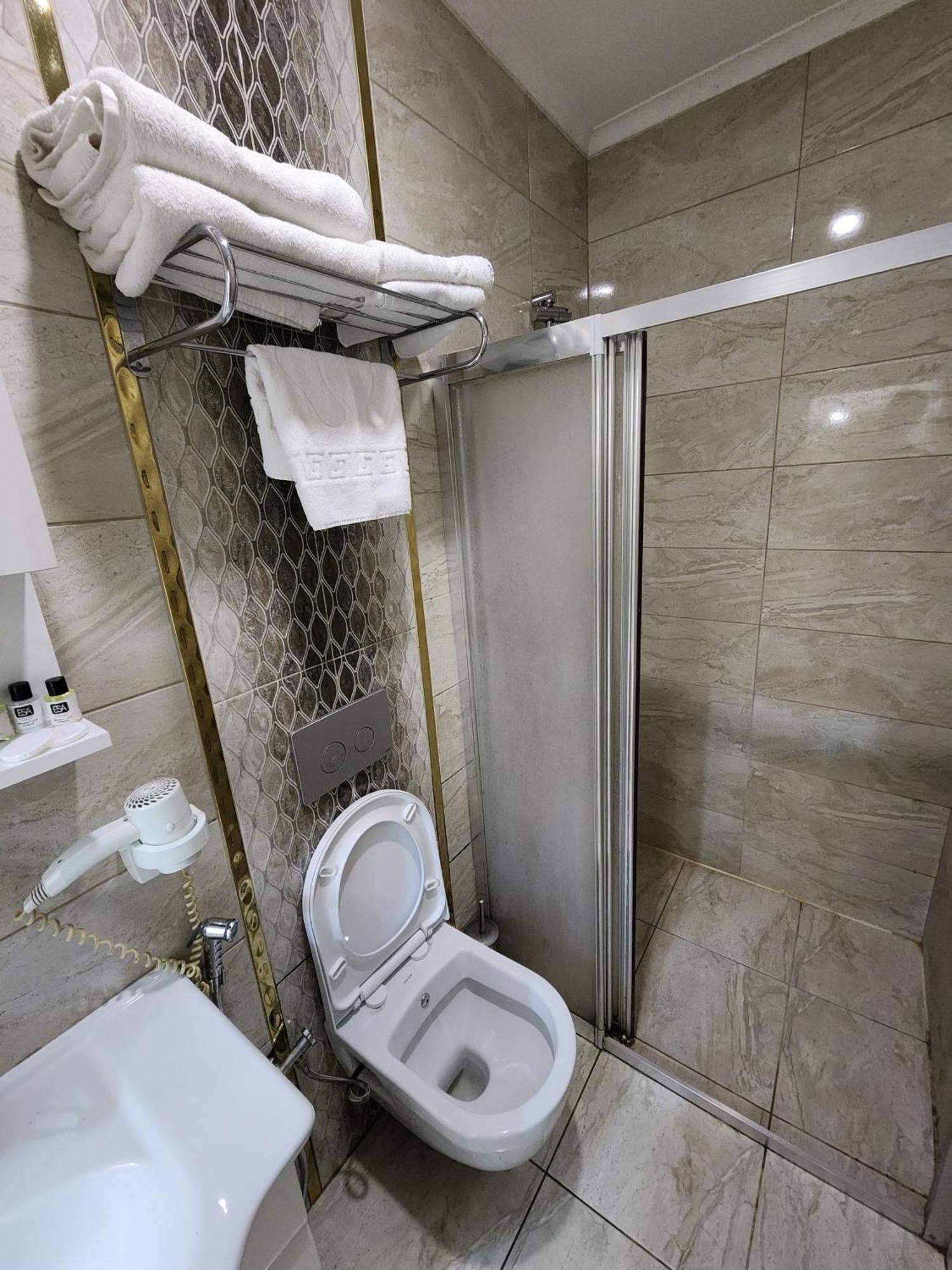 טראבזון Esa Apart Hotel מראה חיצוני תמונה