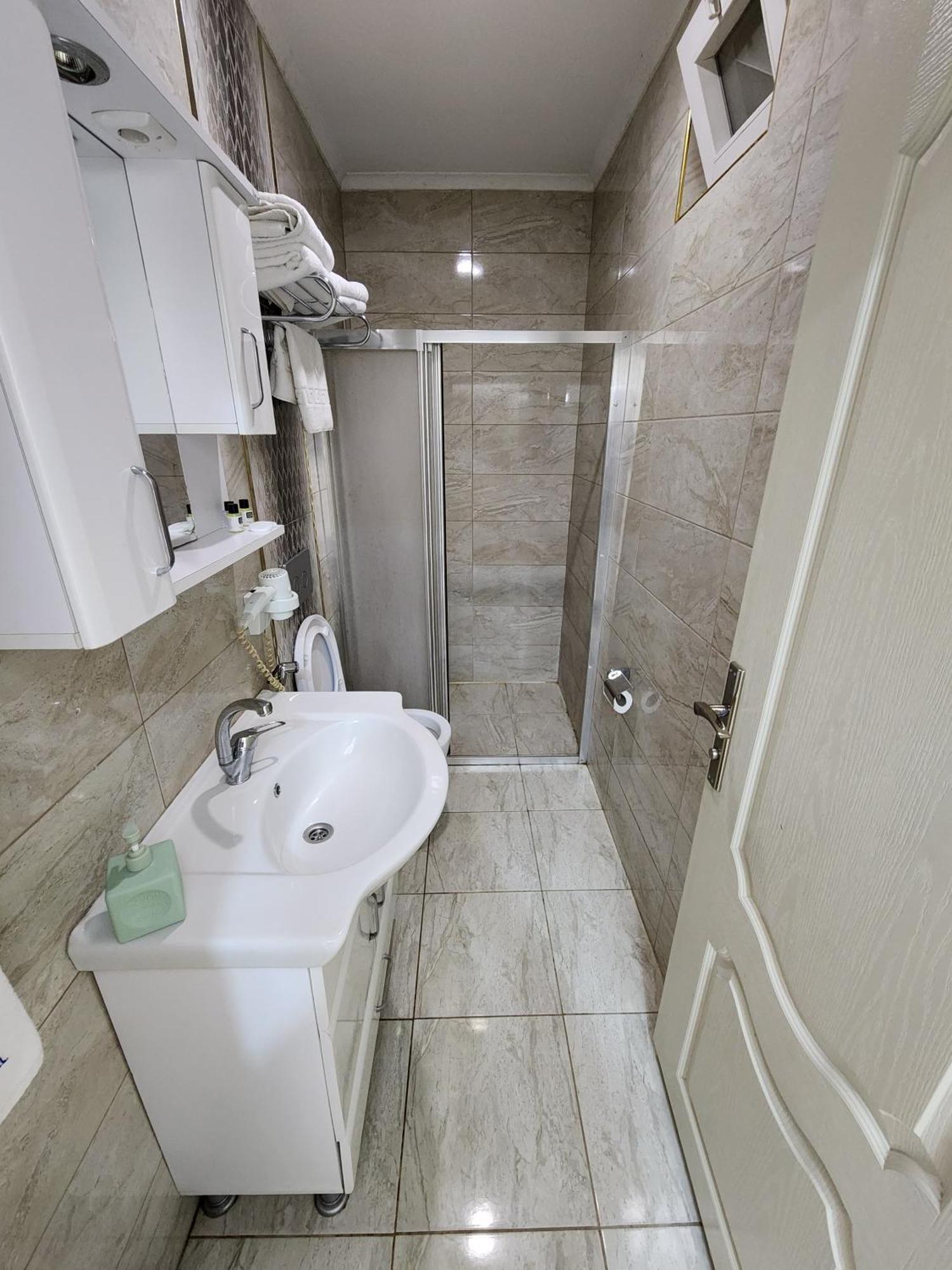 טראבזון Esa Apart Hotel מראה חיצוני תמונה