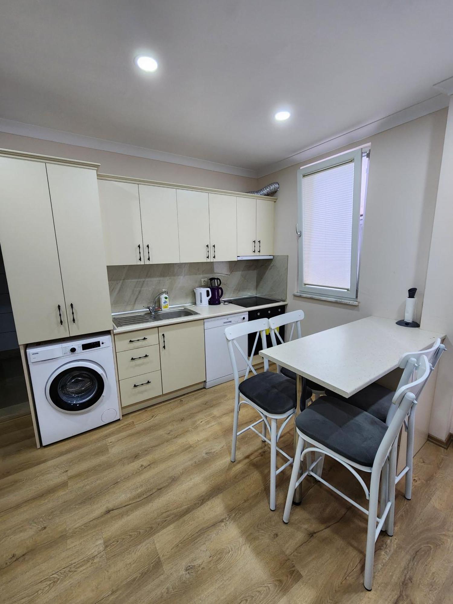 טראבזון Esa Apart Hotel מראה חיצוני תמונה